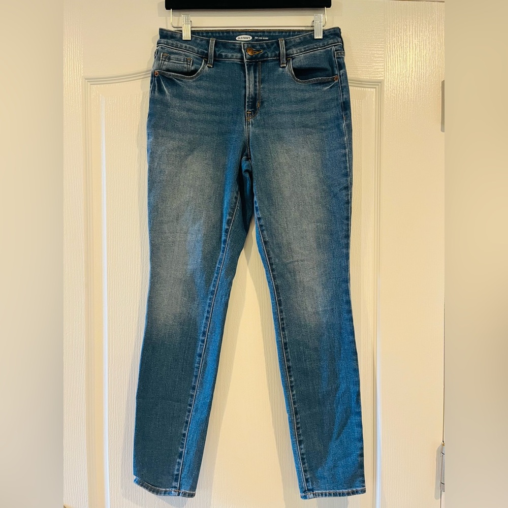 Old Navy Pop Icon Skinny Women’s Jeans, Size 6